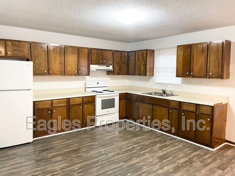 1401B Dakota Ave - Photo 3 of 10