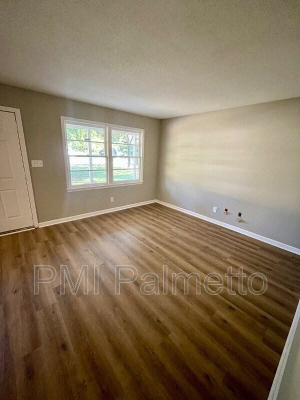 3732 Hickory St - Photo 4 of 17