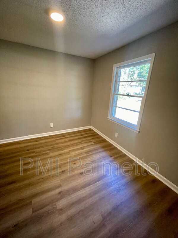 3732 Hickory St - Photo 5 of 17