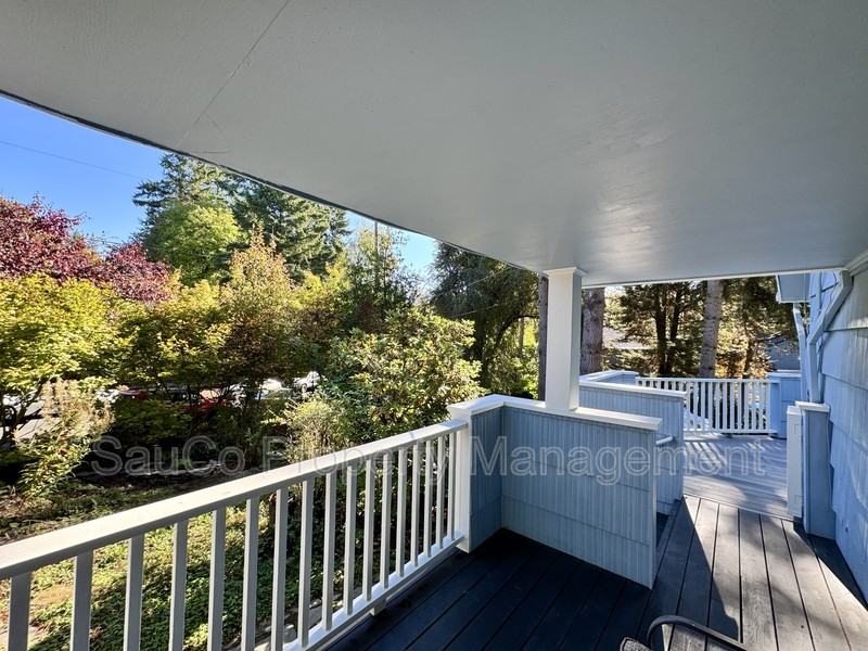 4751 Southwest 53rd Avenue - Photo 7 of 43