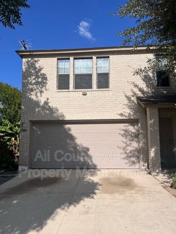 13026 Thomas Sumter St - Photo 4 of 32