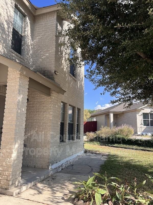 13026 Thomas Sumter St - Photo 5 of 32