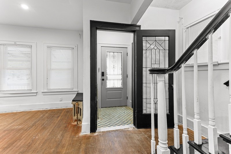 4357 Fullerton St - Photo 6 of 34