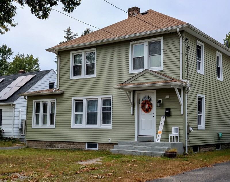 126 Prentice St - Photo 2 of 9
