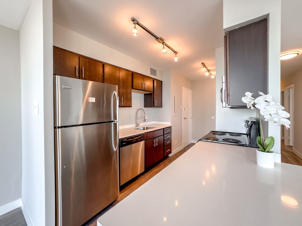 5600 N Sheridan Rd #11A - Photo 2 of 21