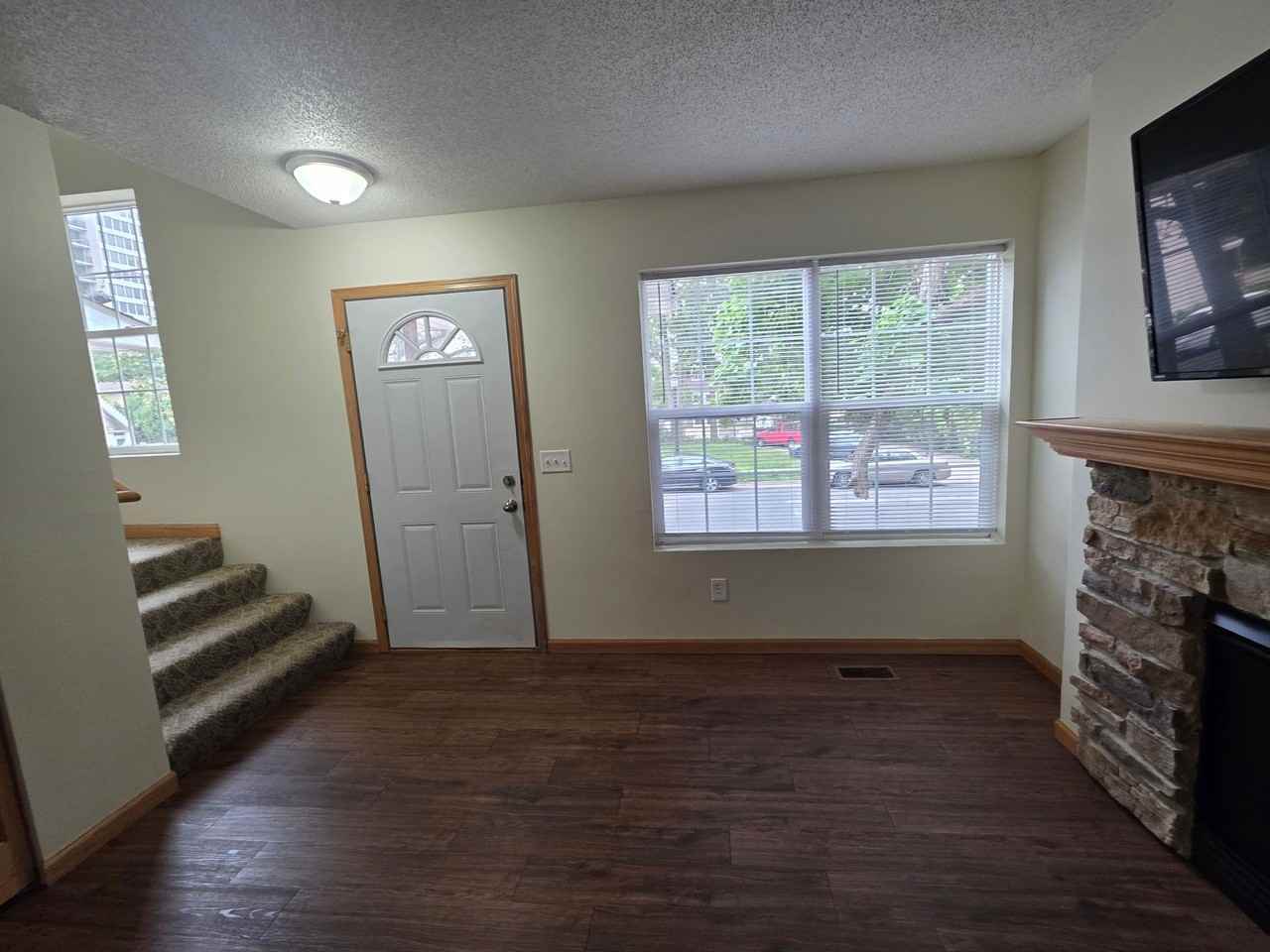 Yale on Campus - Photo 4 of 5