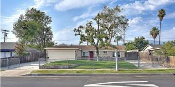 featured image of 425 East Grove Street