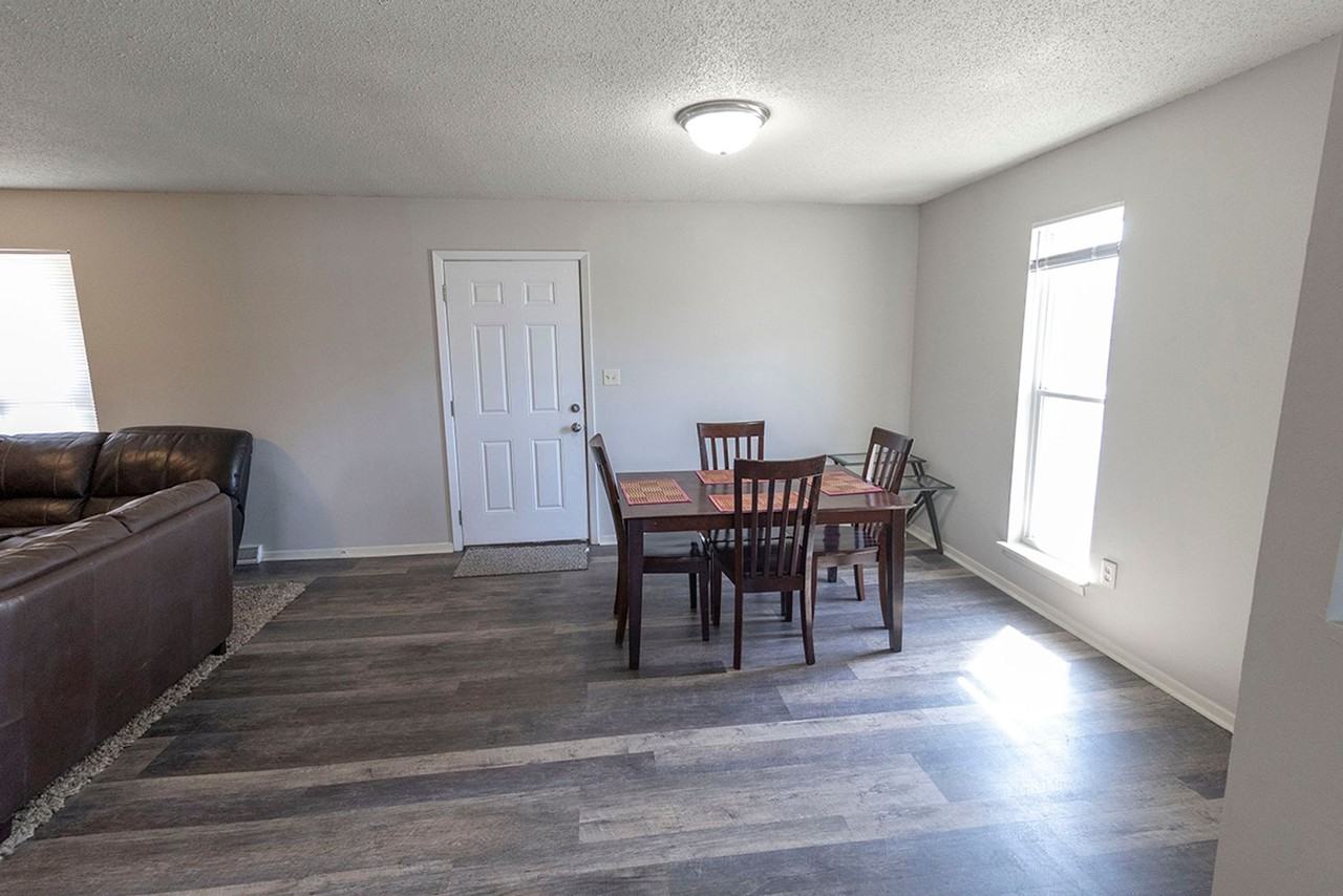 201 Wheaton Ct - Photo 7 of 32