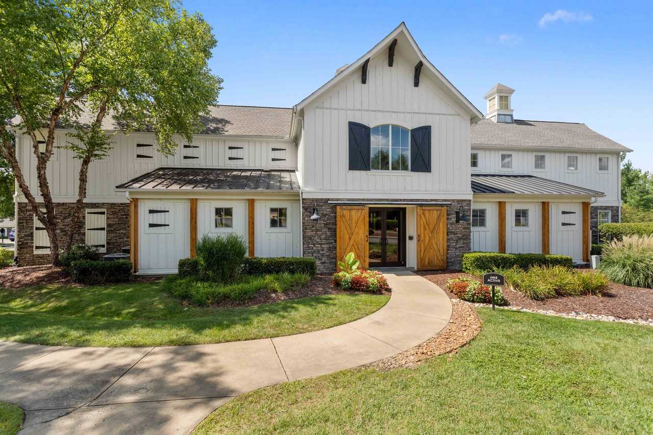 IMT Cool Springs - Photo 2 of 45