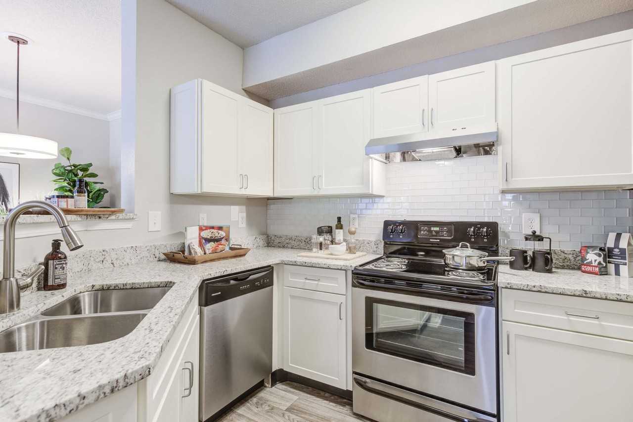 IMT Cool Springs - Photo 5 of 45