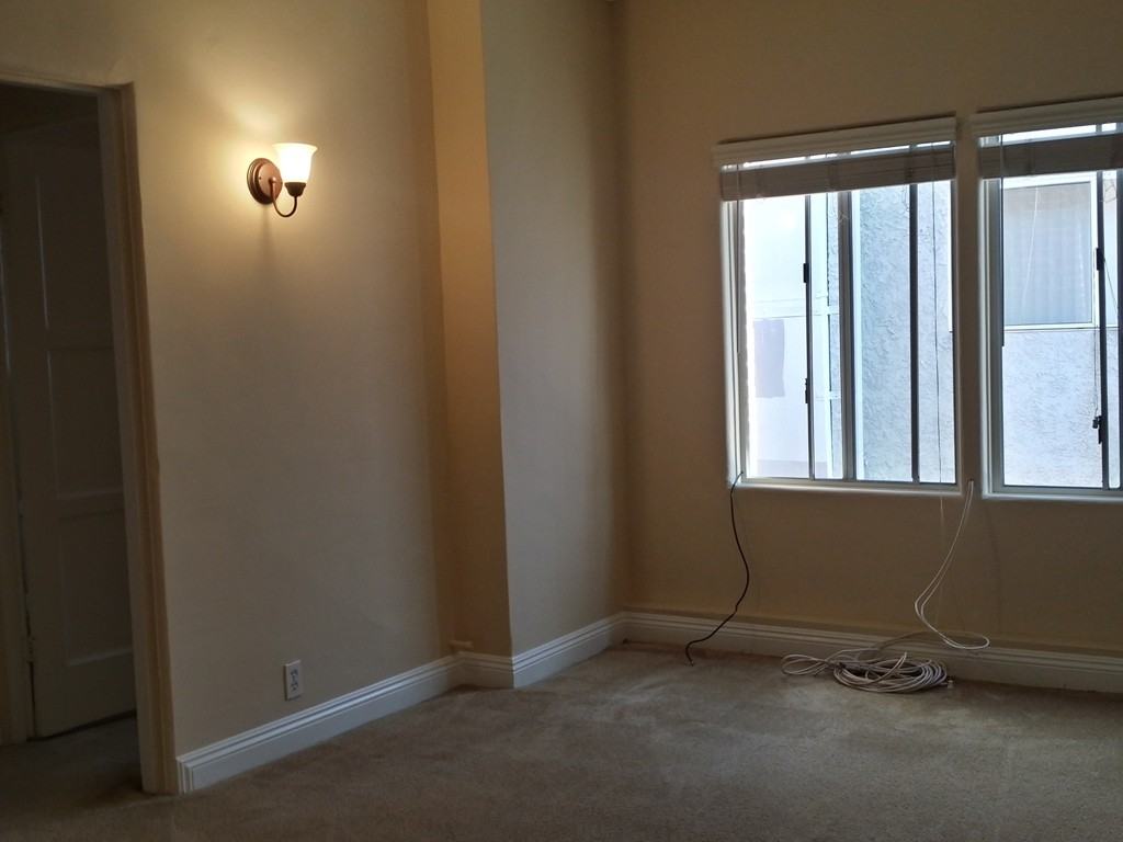 1616 Venice Boulevard #204 - Photo 6 of 12