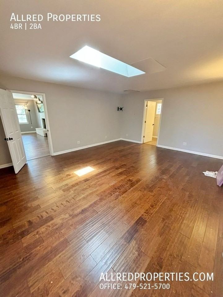 1627 W Wedington Dr - Photo 6 of 14