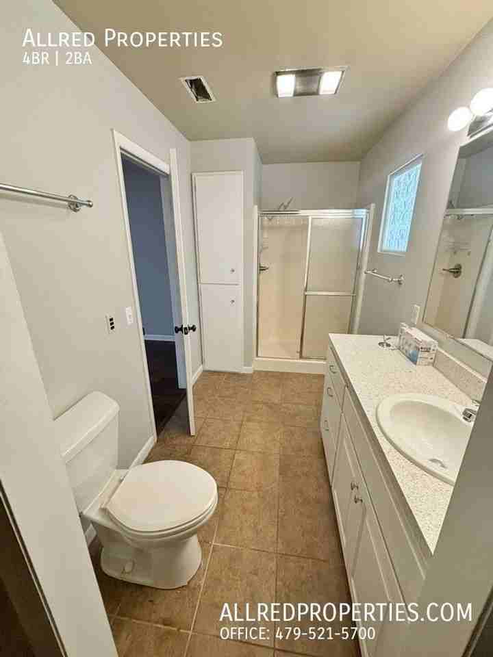 1627 W Wedington Dr - Photo 7 of 14
