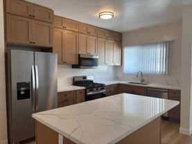 Beautiful spacious and bright apartment in the Pasadena Area - Photo 1 of 1
