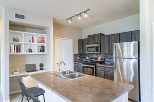 featured image of 200 Fountains Ln