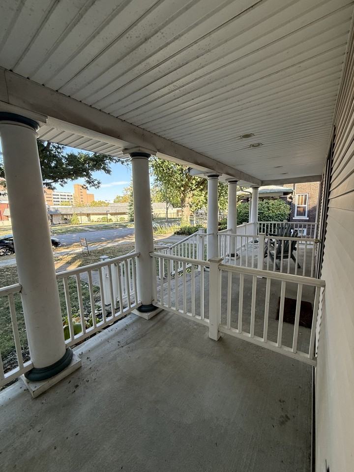 709 West Main Street #2 - Photo 4 of 46