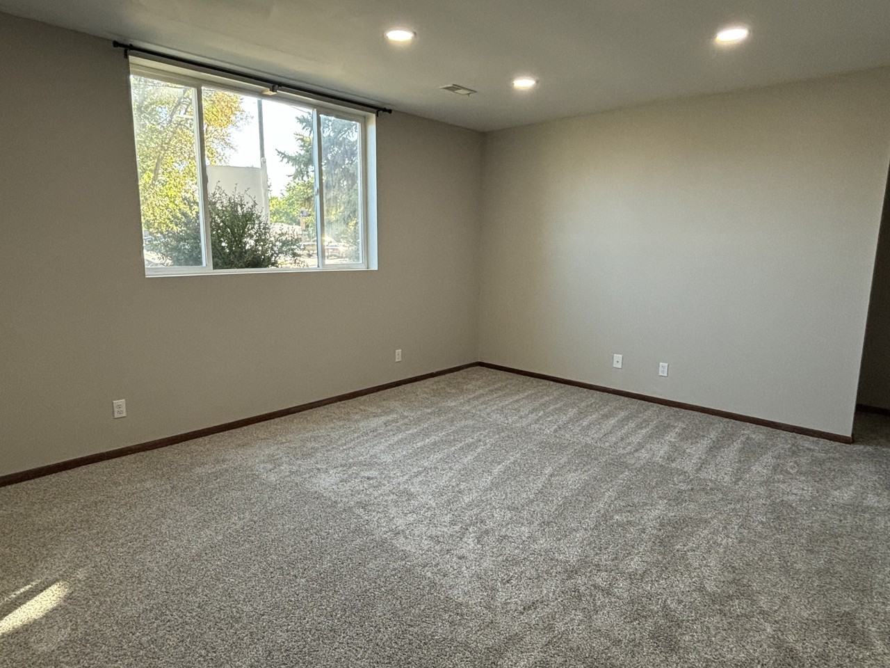 46 Bradford - Photo 2 of 7