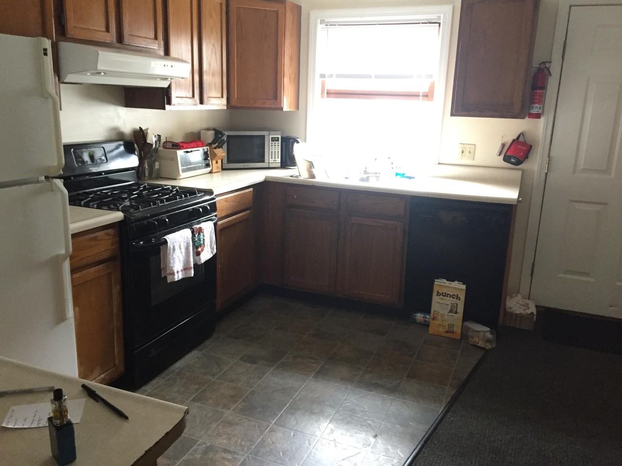 47 Hyde Street - Photo 7 of 24