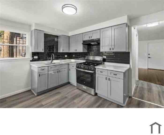 3119 West Wabansia Avenue - Photo 2 of 13