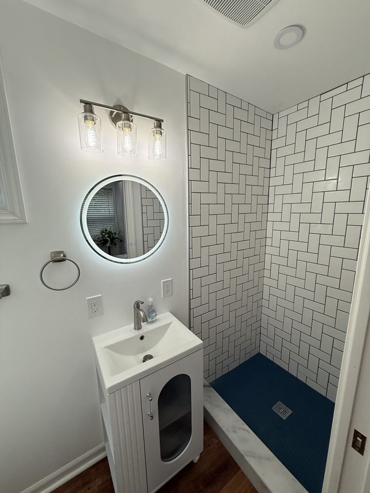 213 - 7812-7816 Eastern Avenue - Photo 3 of 50