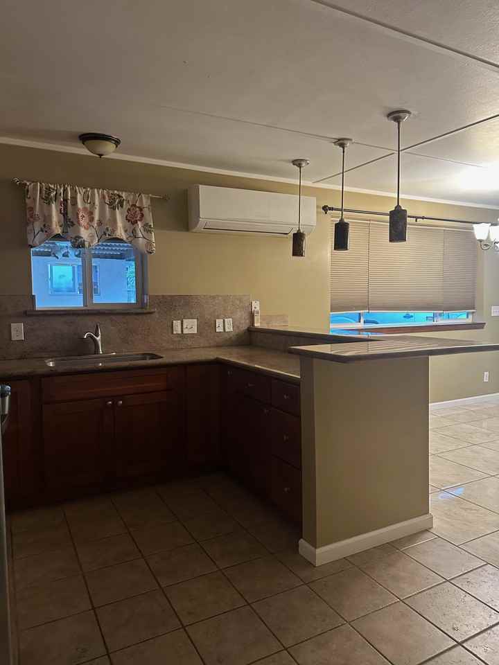 425 South Lanai Street - Photo 7 of 11