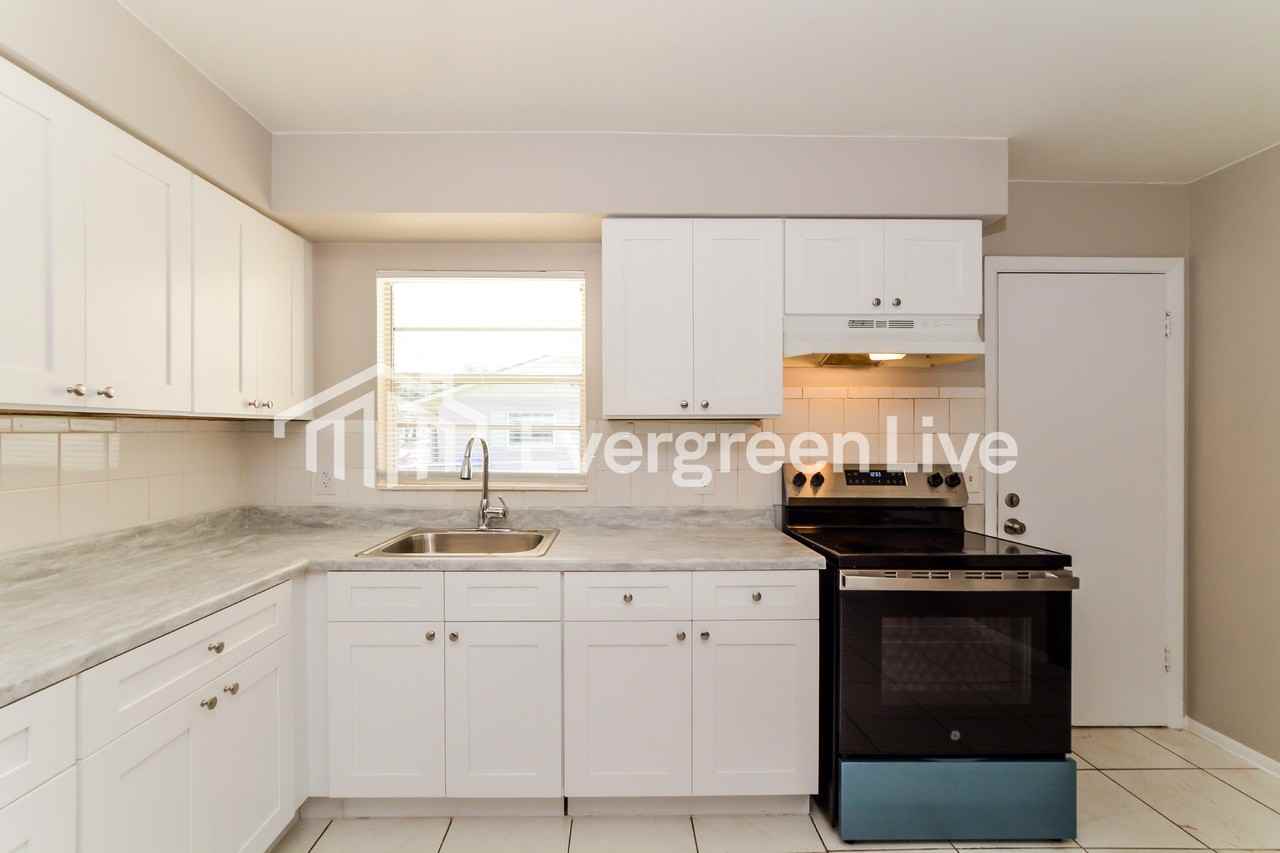 3206 Dragoon Place - Photo 6 of 16