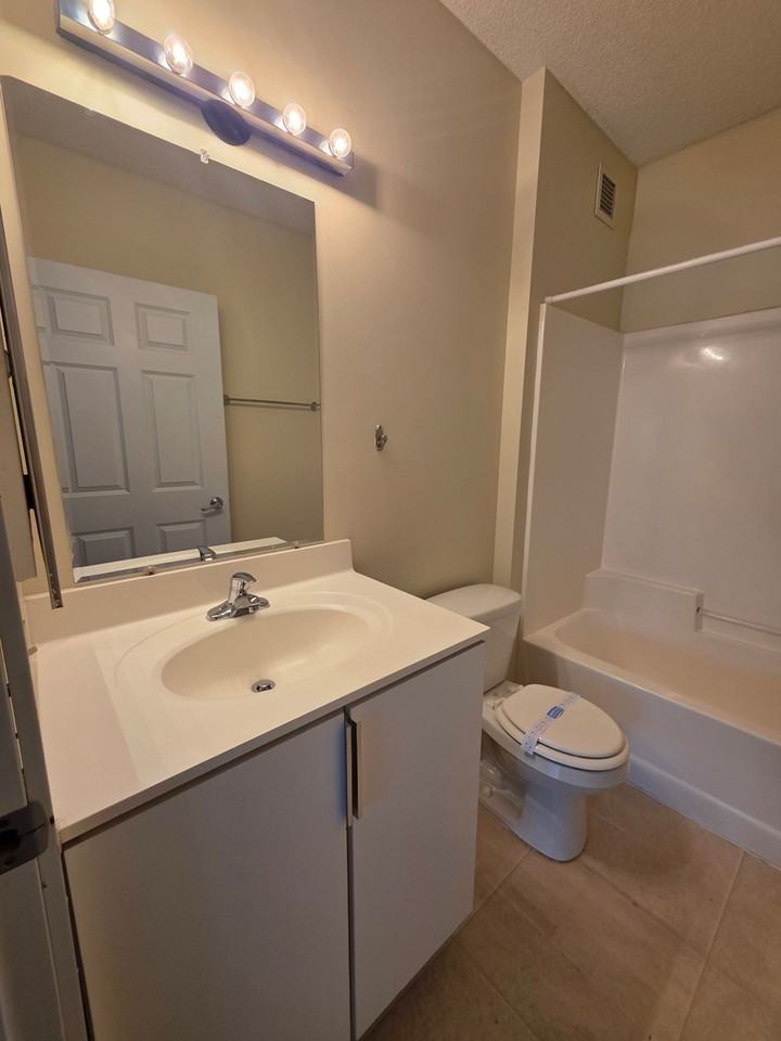 Thomas Place - Photo 7 of 10