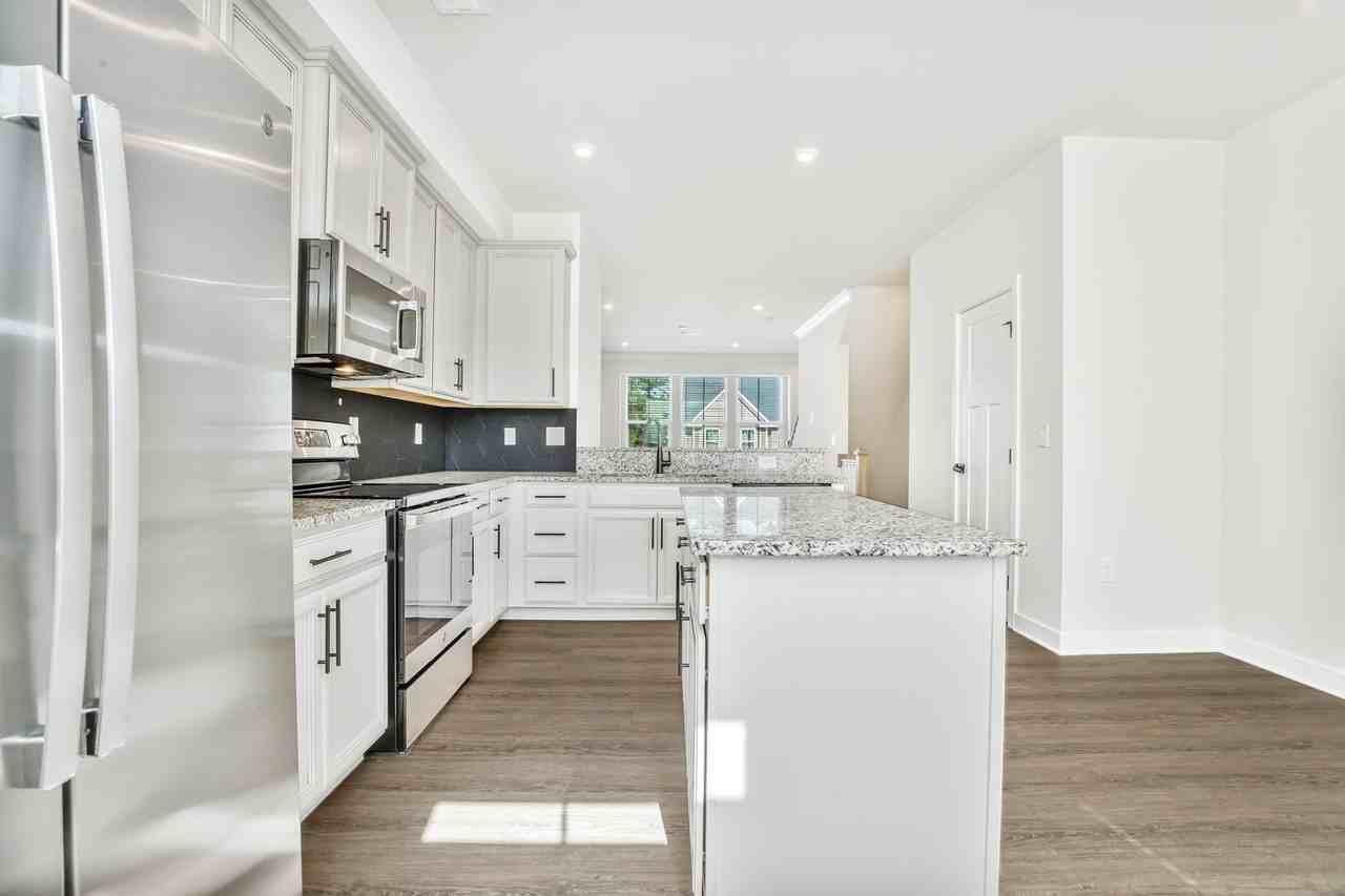 303 Golan Circle - Photo 6 of 41