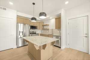 featured image of 1522 N Quail Dr