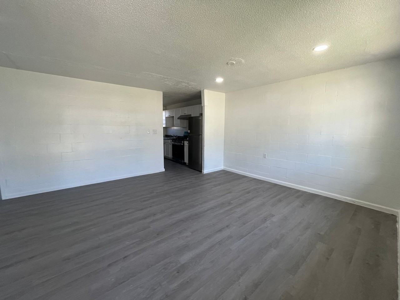 Horizon Circle Apartments - Photo 2 of 19