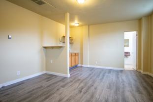 2044 N Kilpatrick St #102 - Photo 1 of 1
