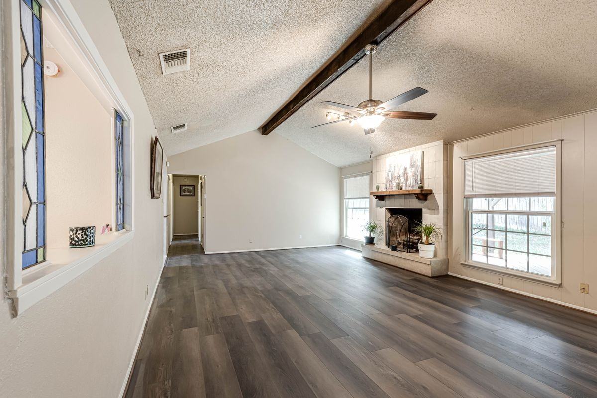 5914 Oak Country Way - Photo 2 of 6