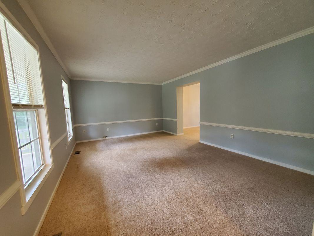 5710 Lincoln Ave - Photo 3 of 46