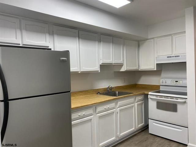1438 Mediterranean Ave ##A - Photo 3 of 3