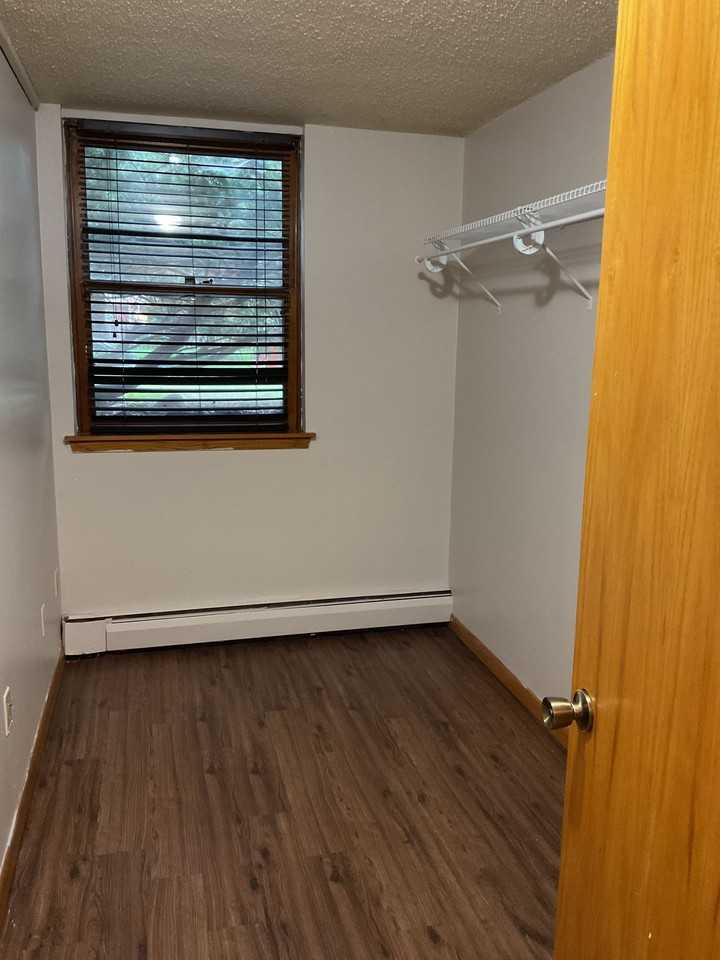 11th on Campus - Photo 6 of 12