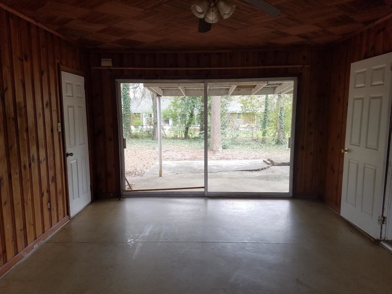 1622 Maple St - Photo 2 of 16