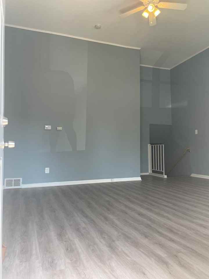 302 White Ave - Photo 3 of 25