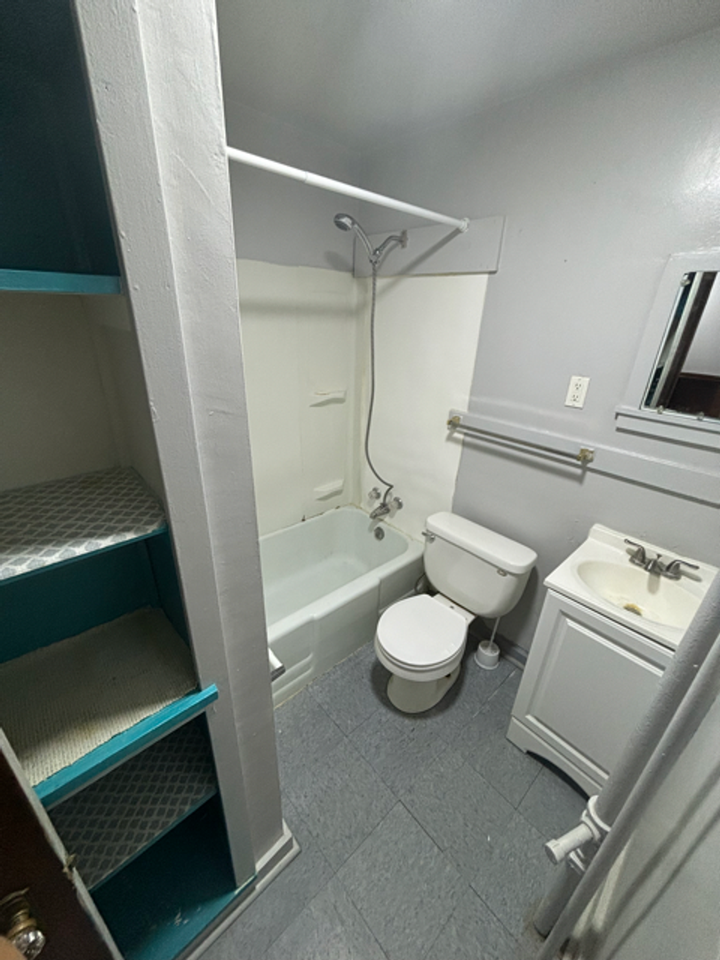 729 W Cedar St - Photo 5 of 15