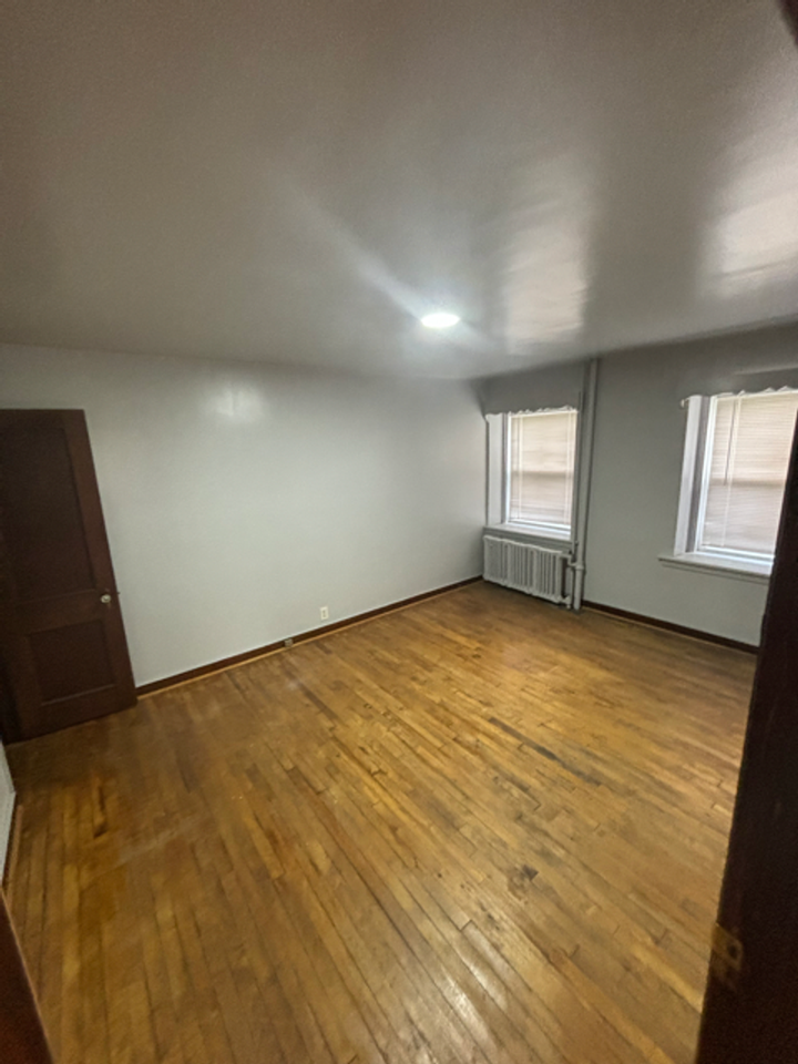 729 W Cedar St - Photo 6 of 15