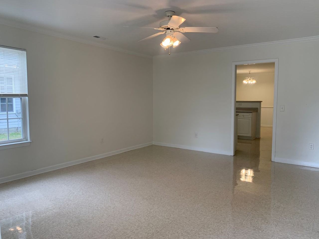 256 Victory Gardens Dr - Photo 5 of 34