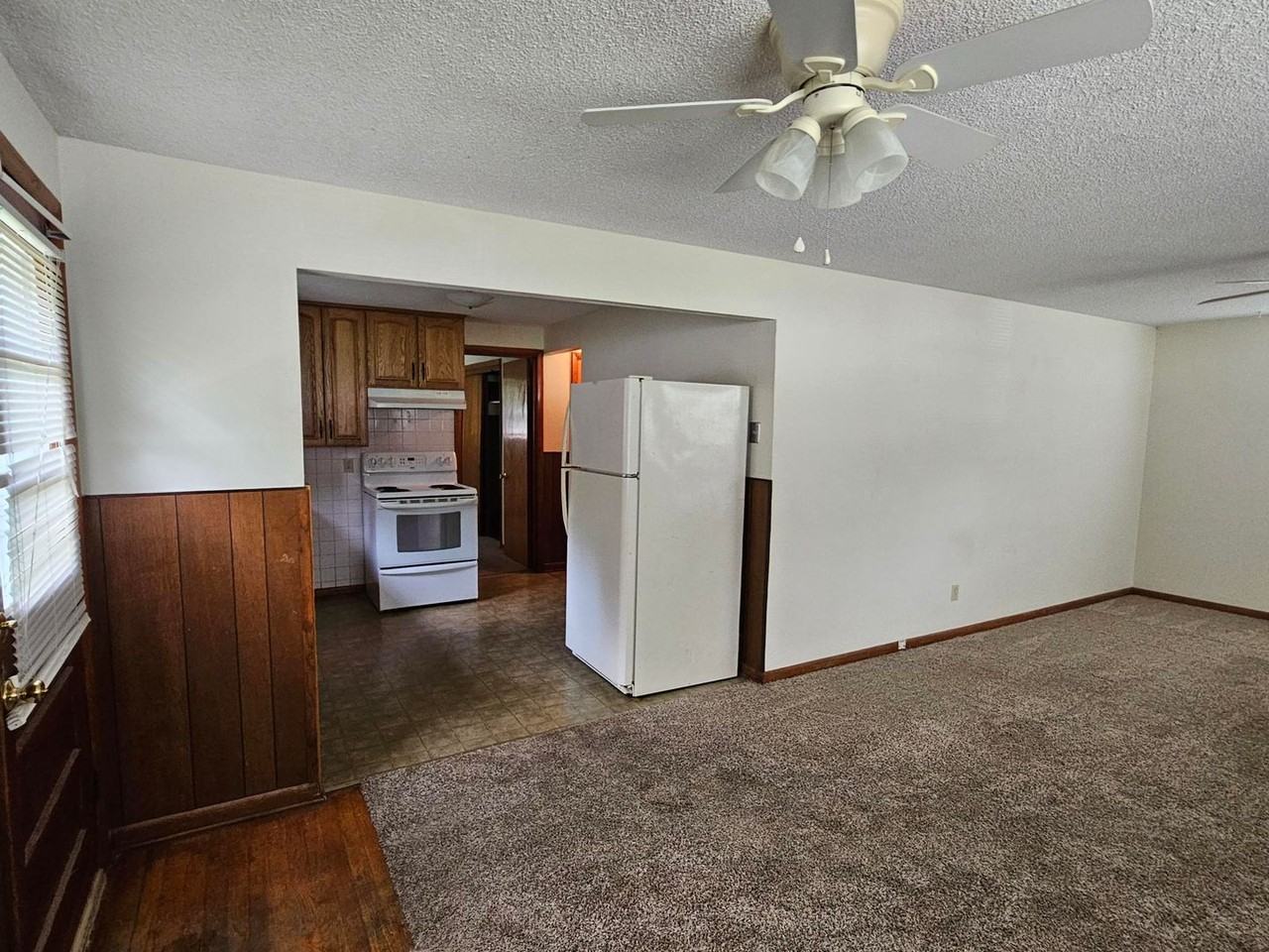 908 Olive St - Photo 2 of 13