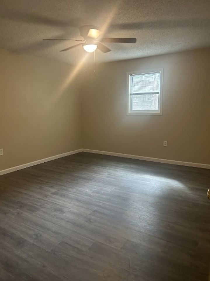 316 Fairmont Dr - Photo 6 of 19