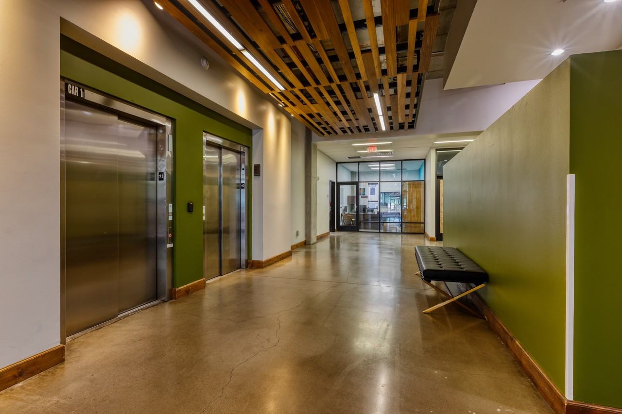 Agave 350 - Photo 3 of 24