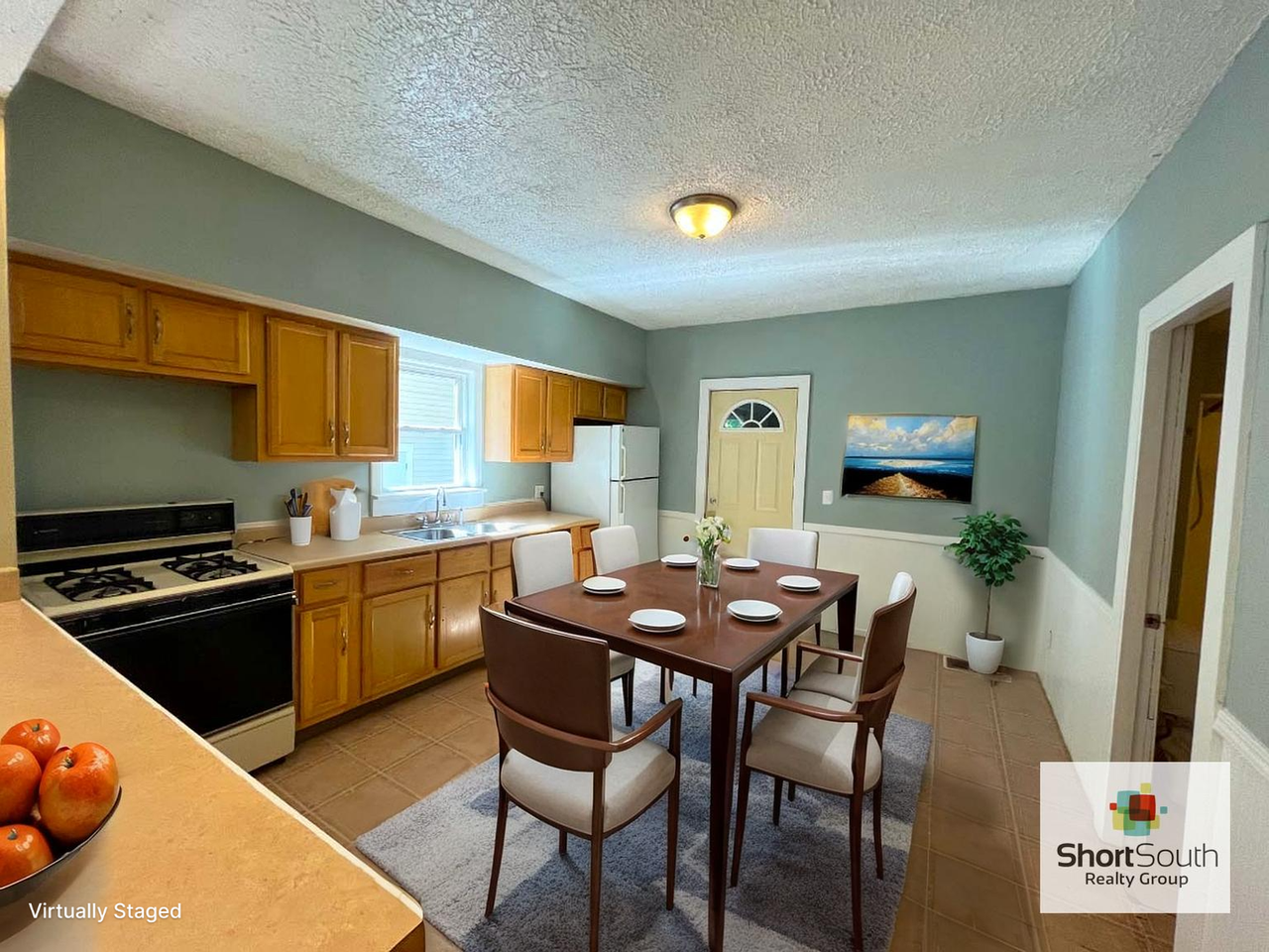 747 Veto St Nw - Photo 2 of 12
