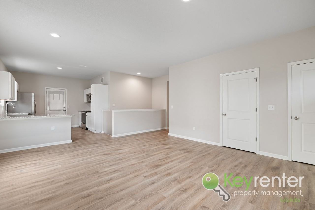 1335 South Rocky Creek Road - Photo 5 of 31