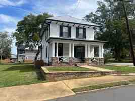 featured image of 100 Mccall St