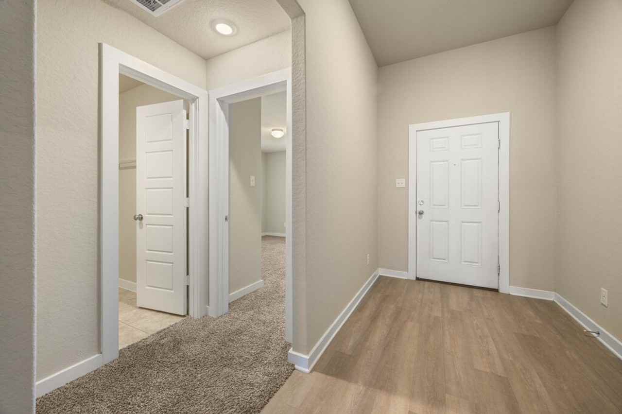 10708 Rosalina Loop - Photo 2 of 50