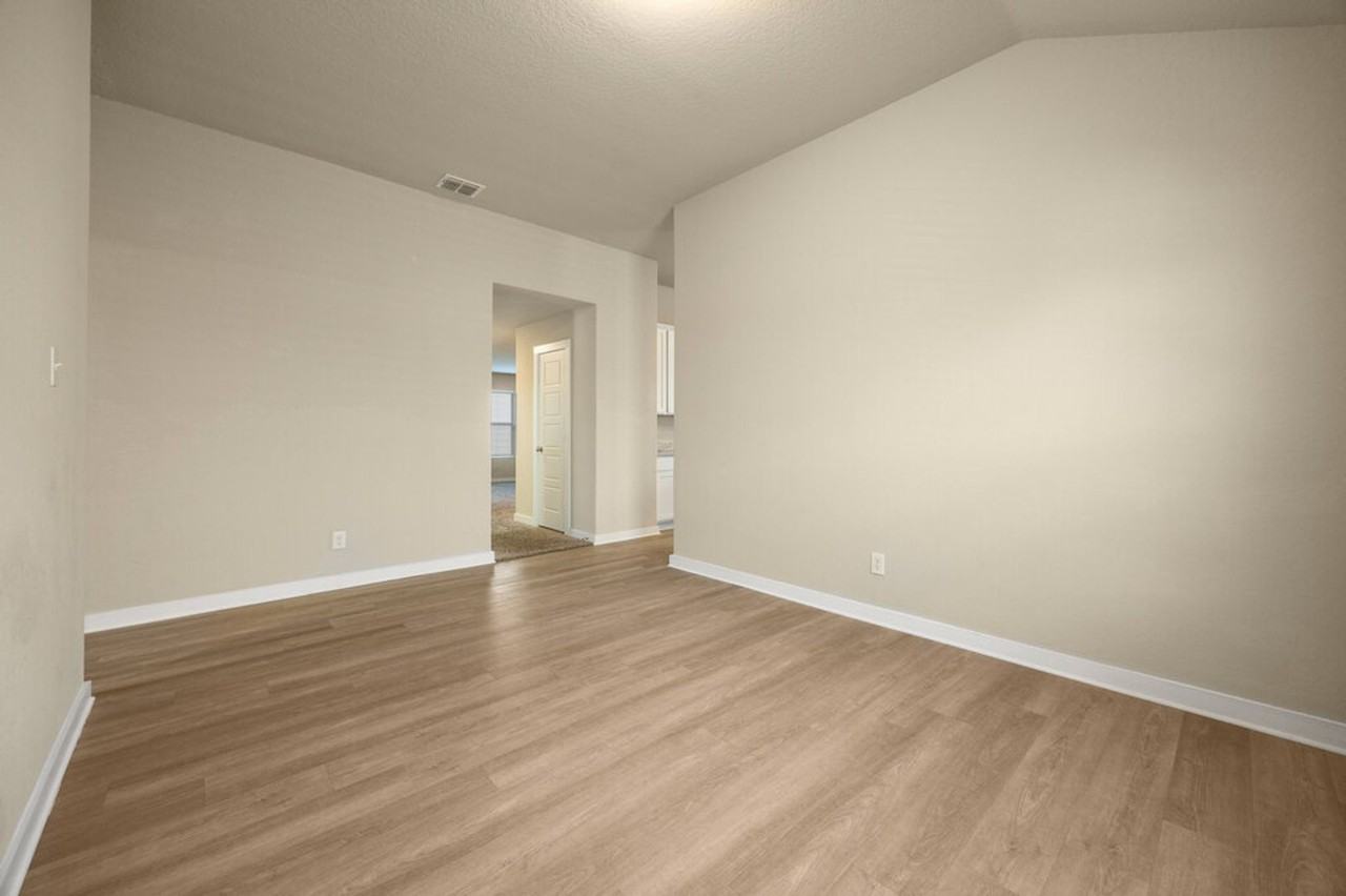 10708 Rosalina Loop - Photo 7 of 50