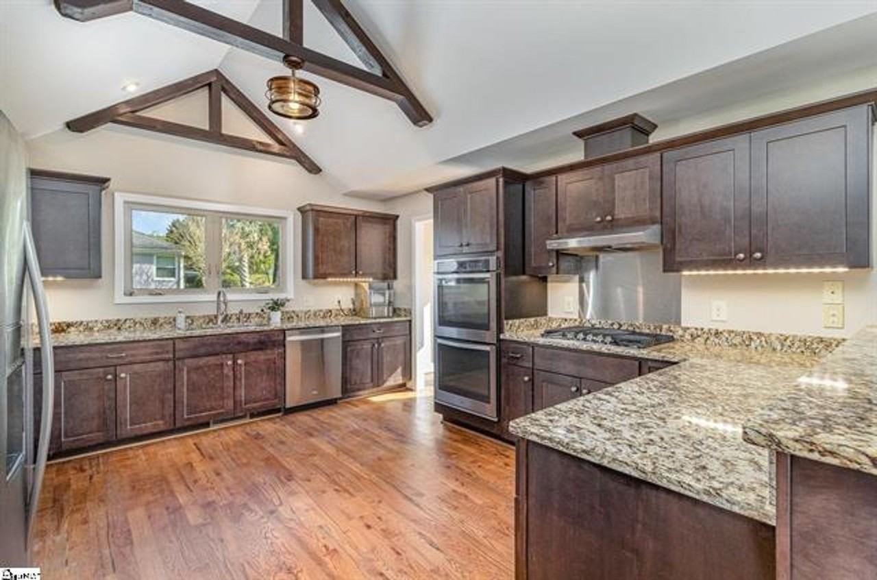 204 Carnoustie Drive - Photo 2 of 28