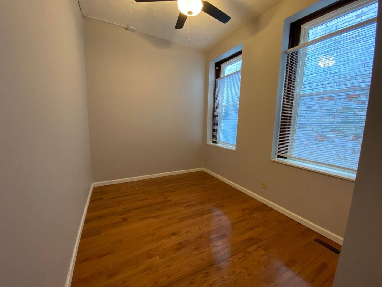 55 Parker St - Photo 5 of 35